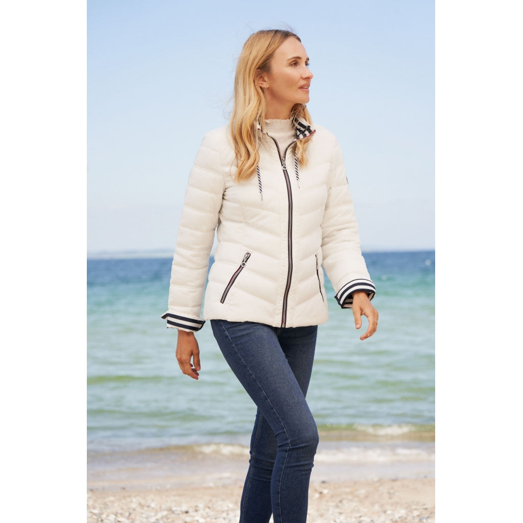 Junge Elizabeth Kv. 66 91-Silver