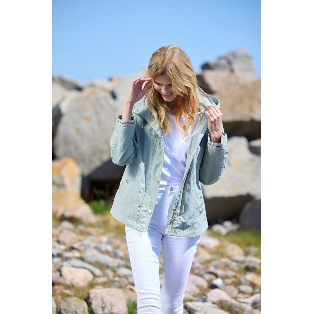 Junge Noma Kv. 75 44-Sage